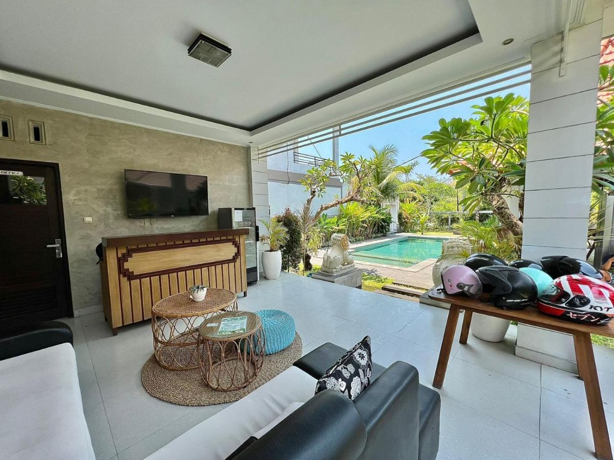 Cg Guesthouse Canggu Exteriör bild