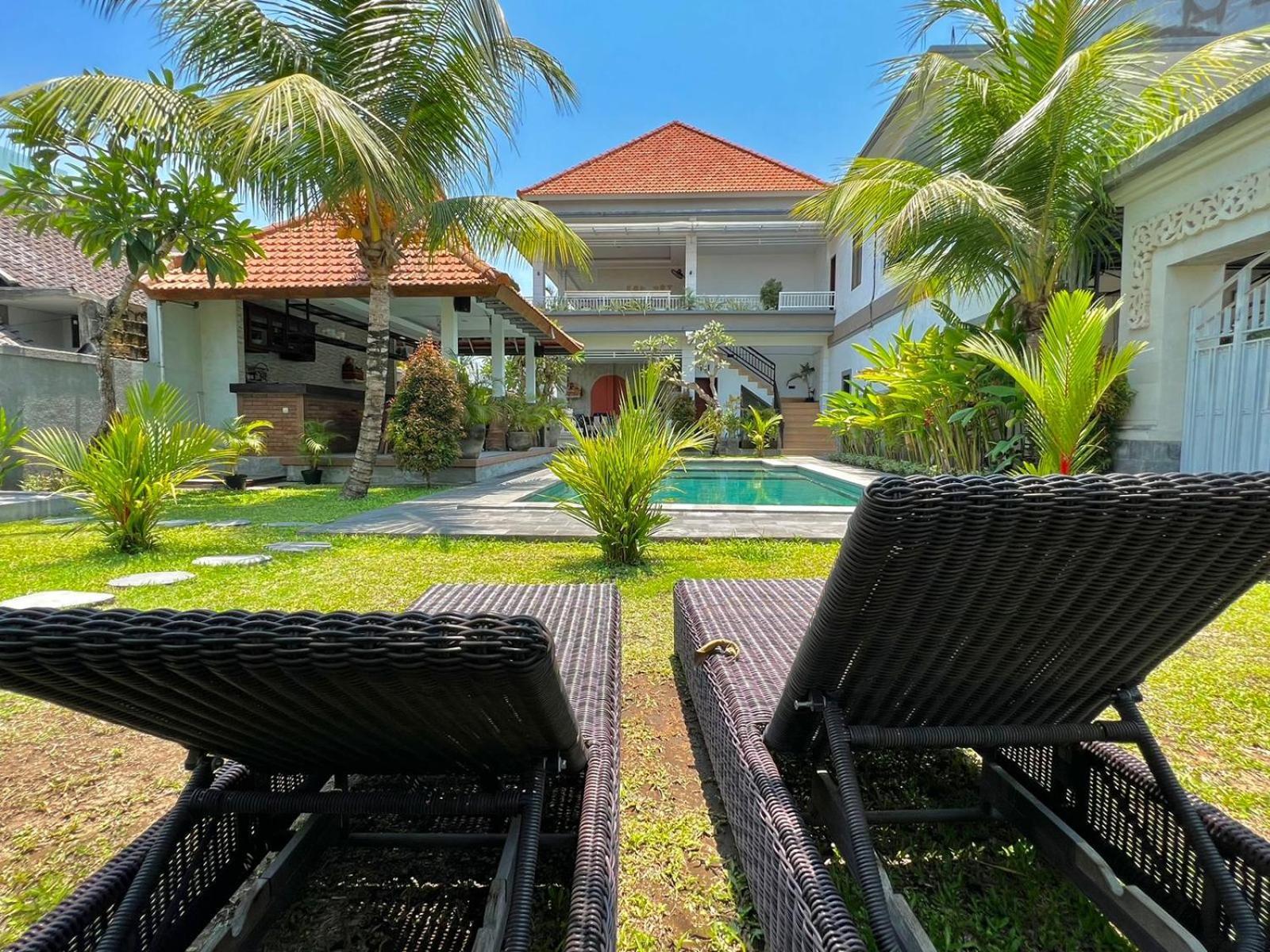 Cg Guesthouse Canggu Exteriör bild